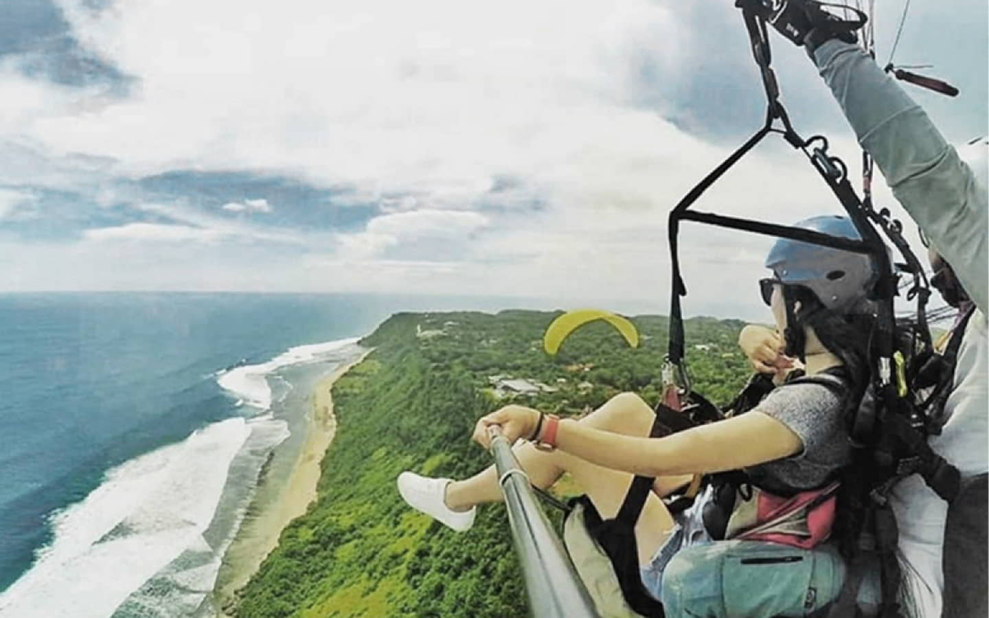 image bali paragliding